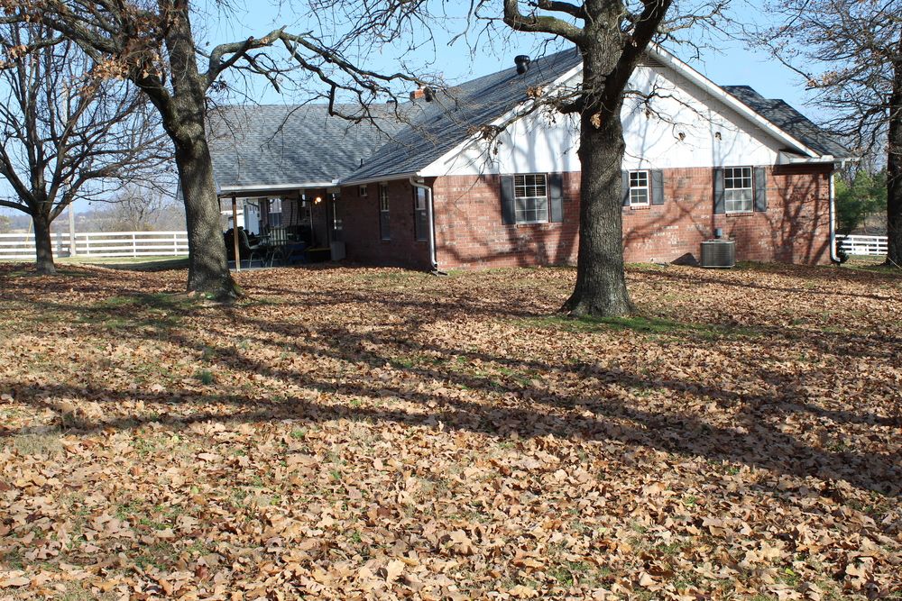 1893 N Rupple Rd, Fayetteville, AR 72704